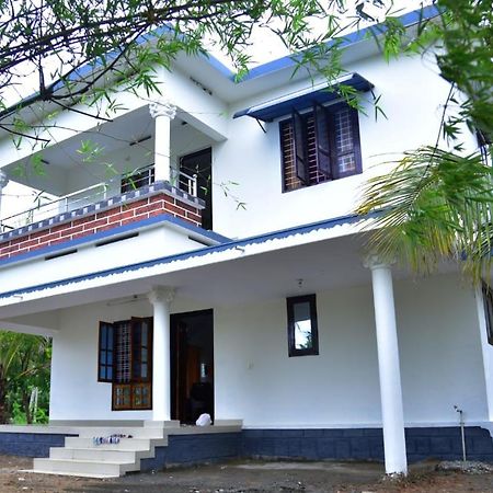 Aqua Green Home Stay Munroe Island Экстерьер фото